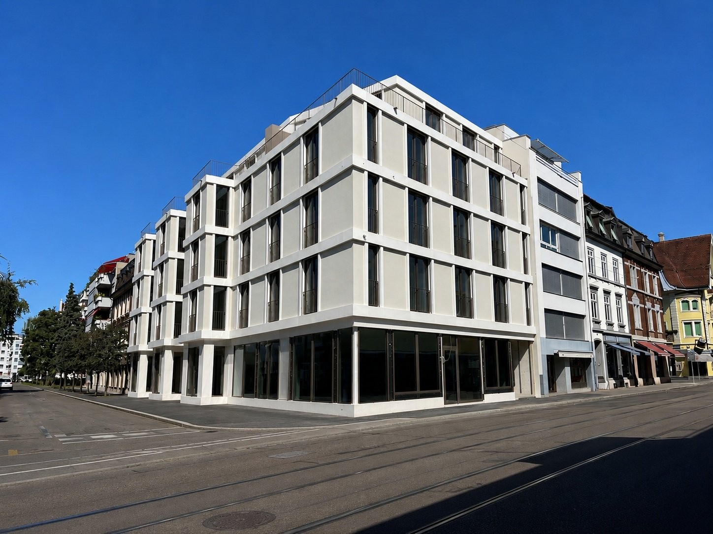Commerce de 187m², photo 2 sur 5