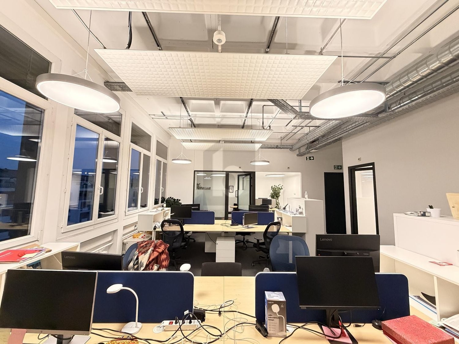75m² office, photo 2 sur 4