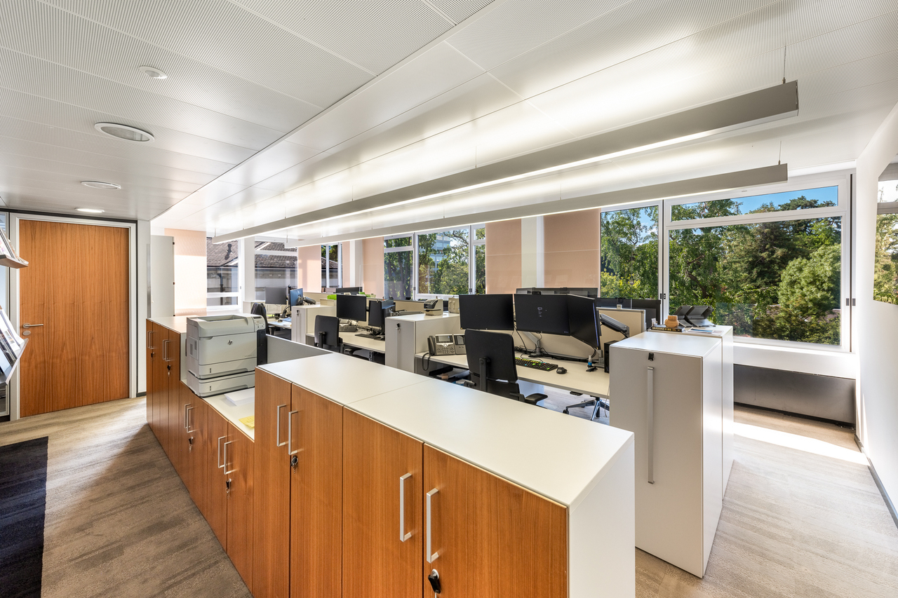 325m² bureau