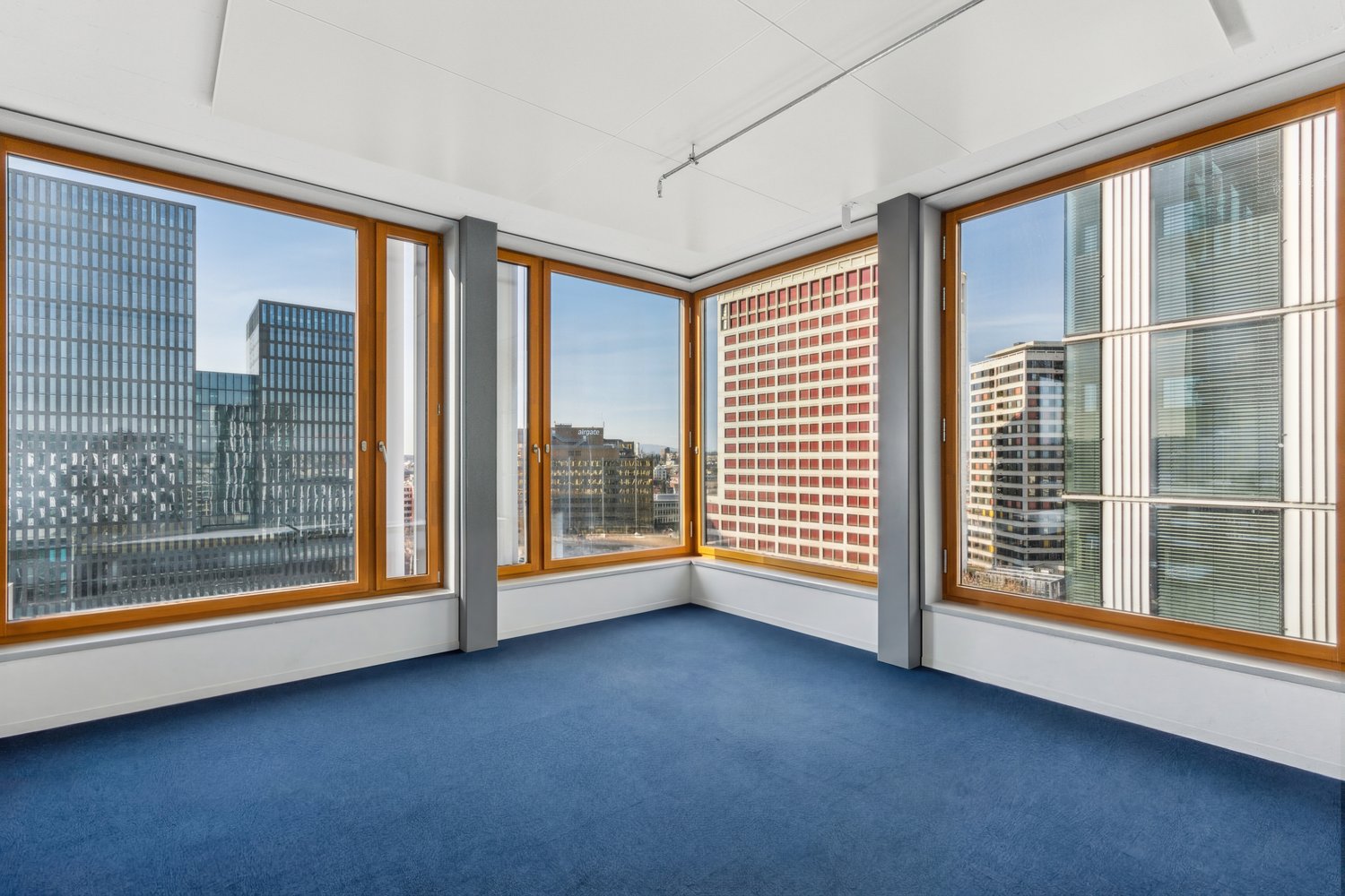 1206m² de bureaux