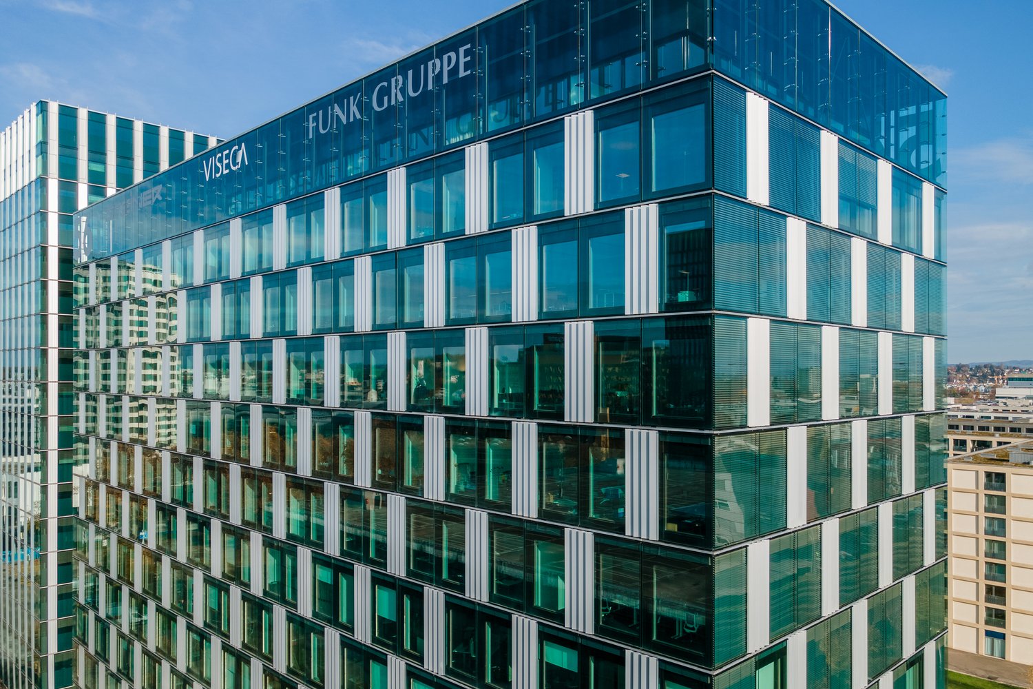 1206m² de bureaux