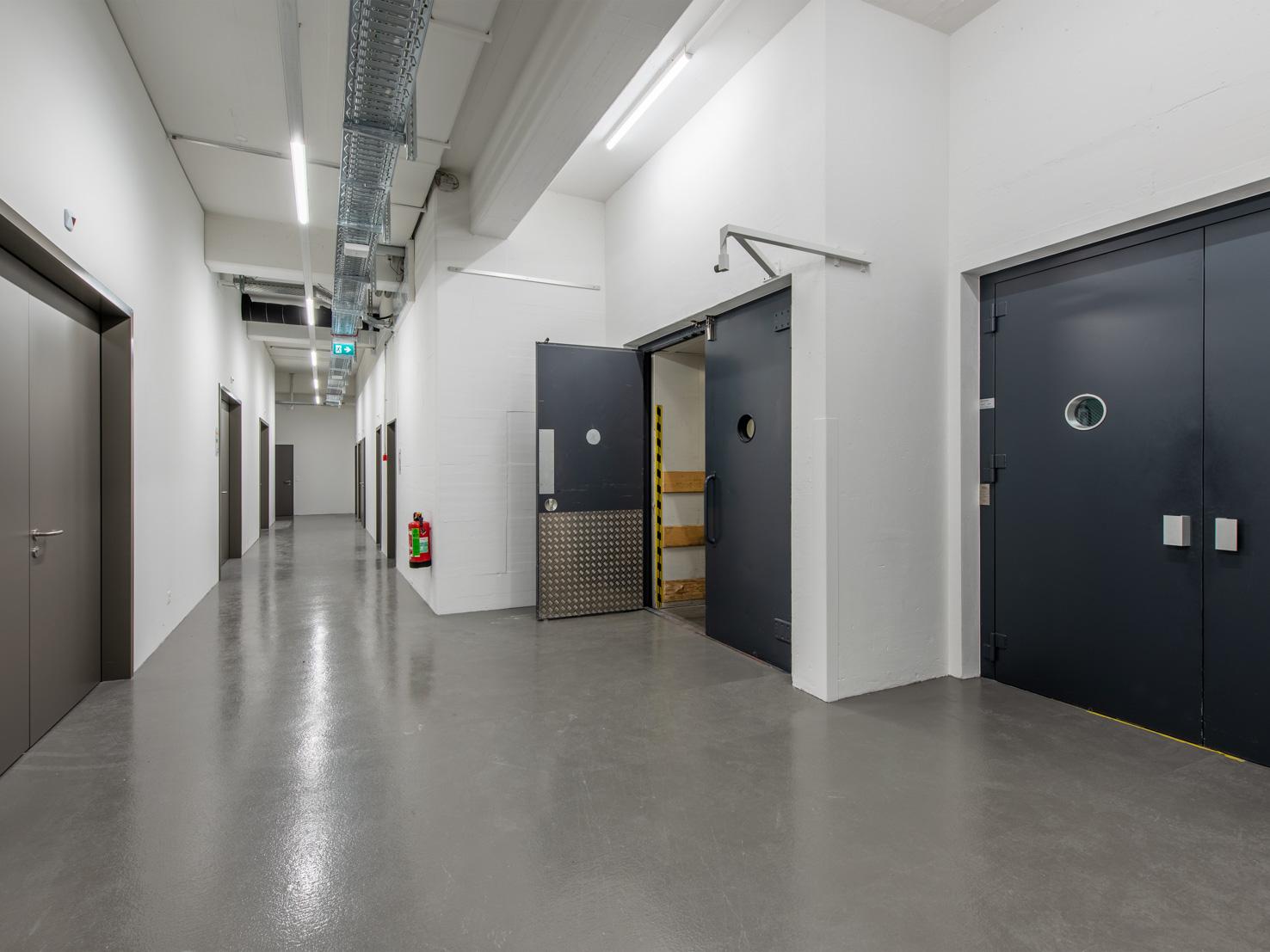 134m² office
