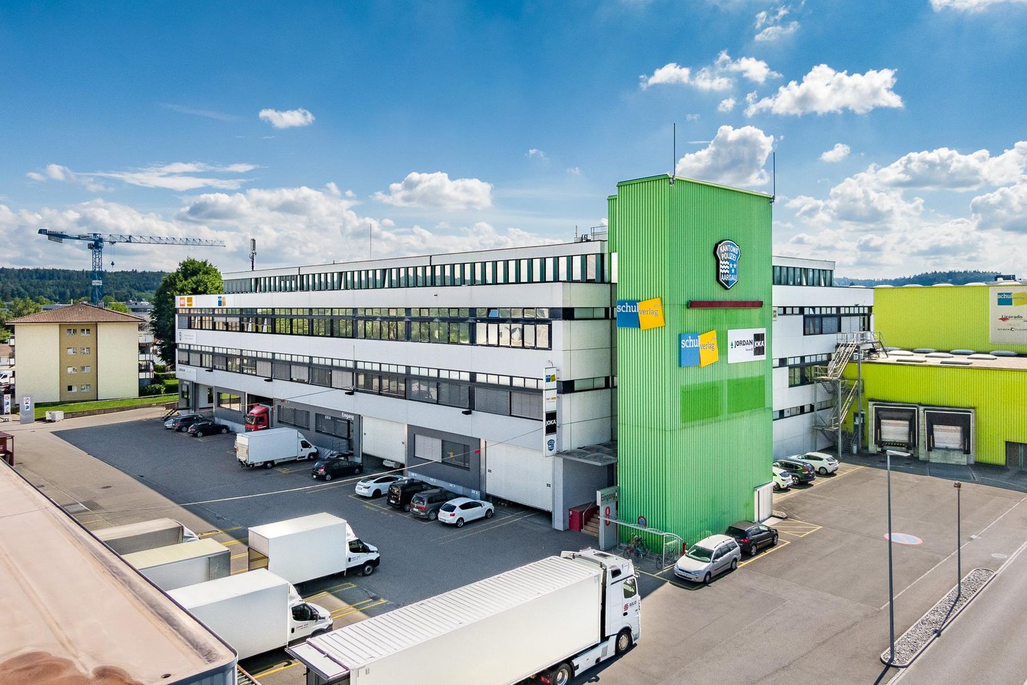 134m² office