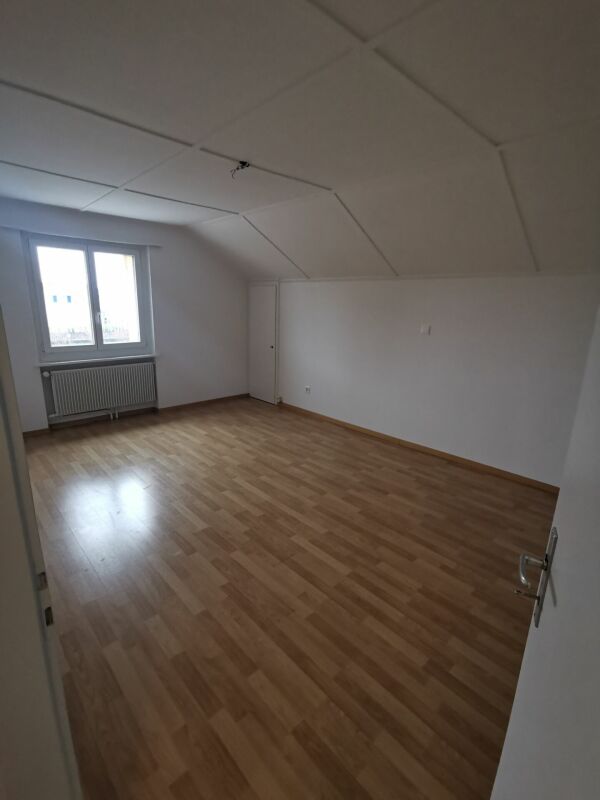 Appartement mansardé de 3 ½ pièces, photo 4 sur 6