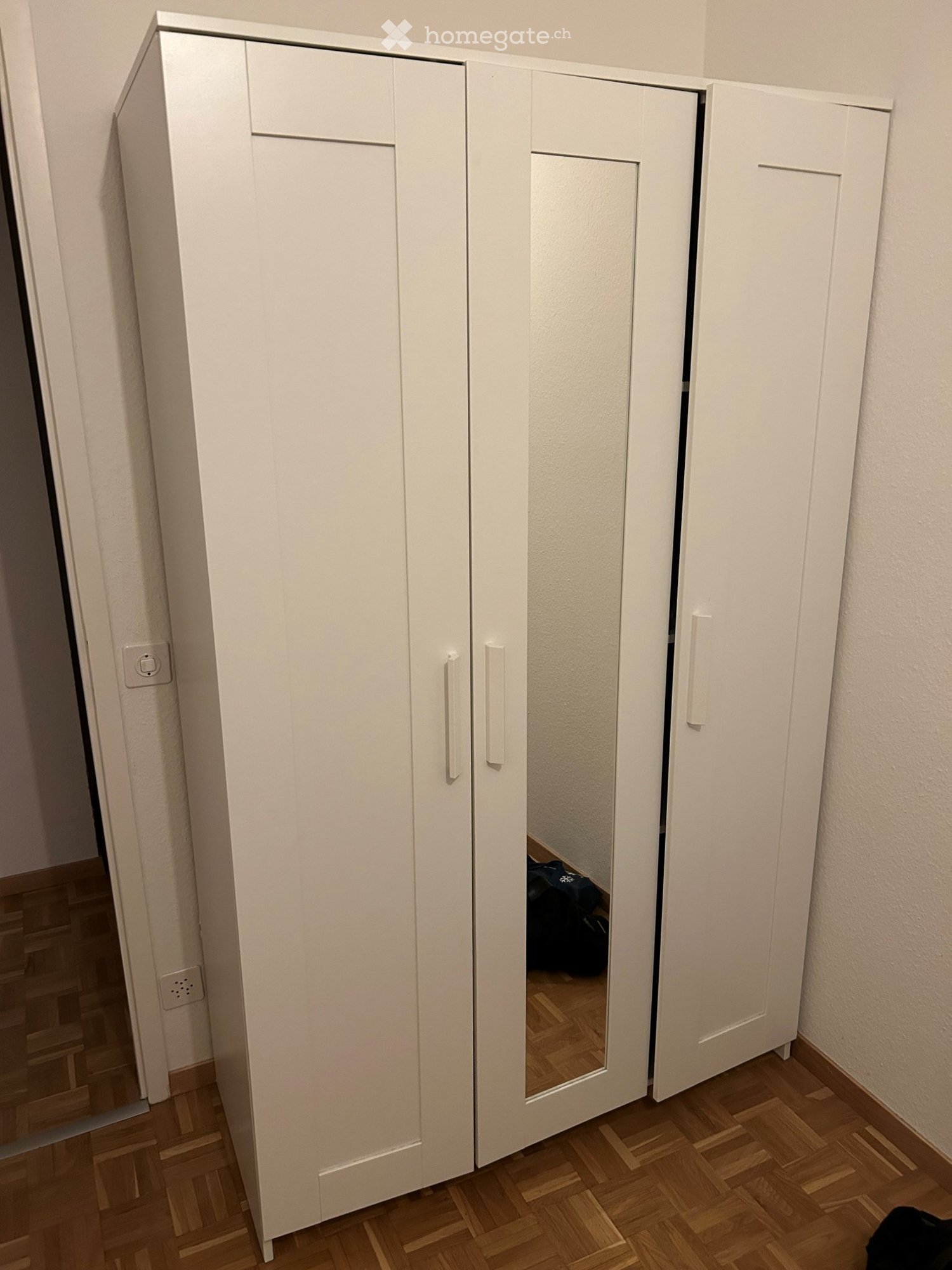 2 room single room, photo 2 sur 3
