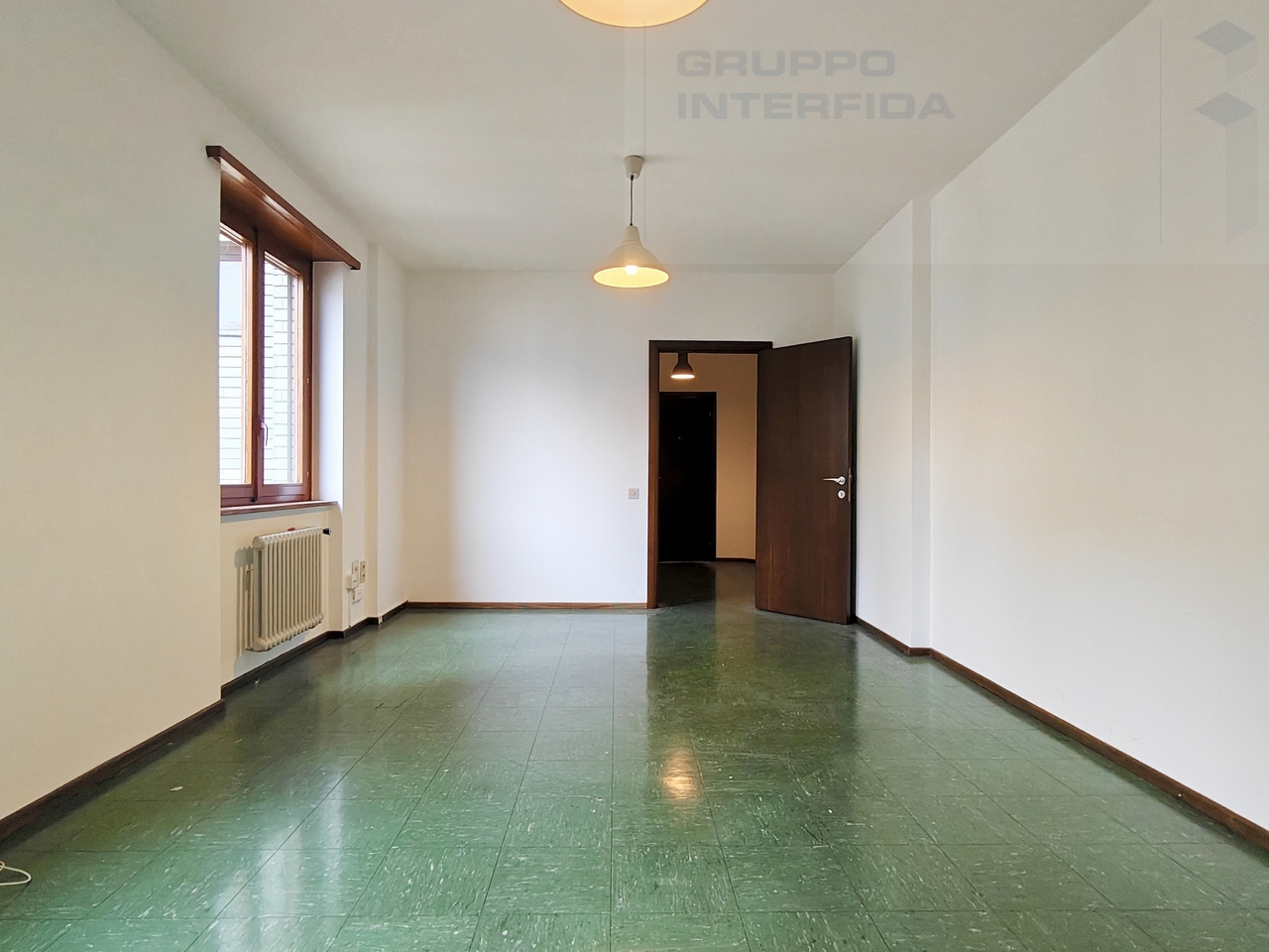 Bureau de 40m², photo 1 sur 4