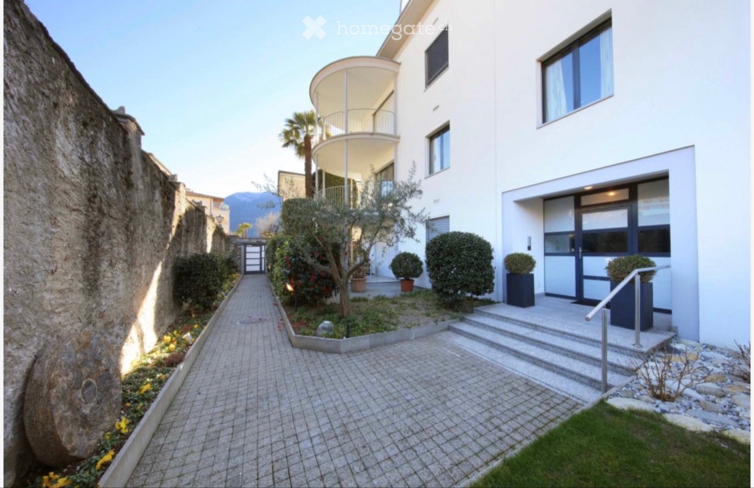 Appartement de 2,5 pièces avec terrasse, photo 1 sur 5
