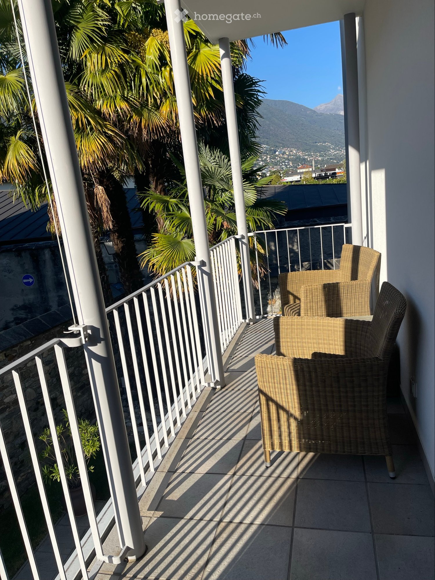 Appartement de 2,5 pièces avec terrasse, photo 3 sur 5