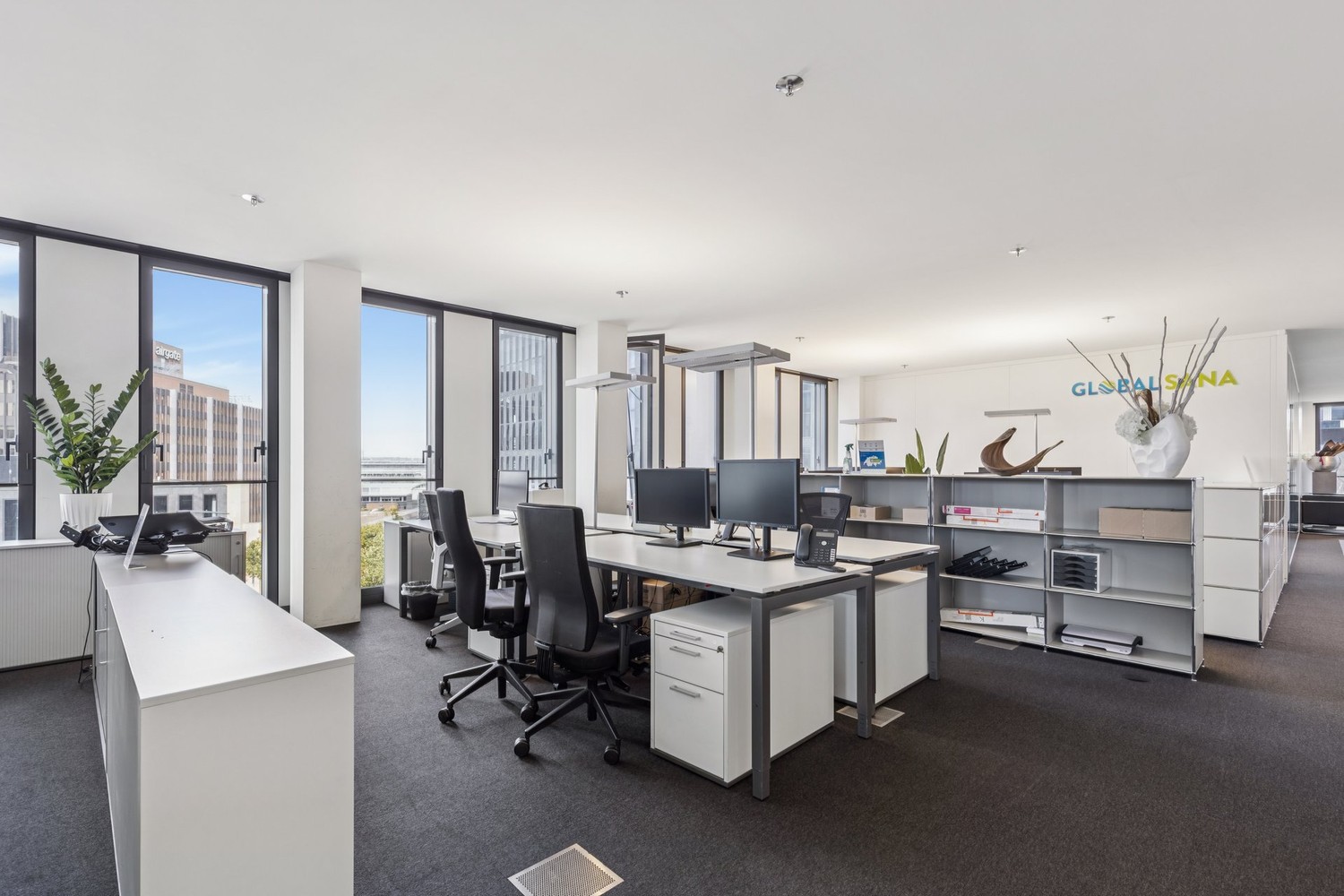 Bureau de 649m²