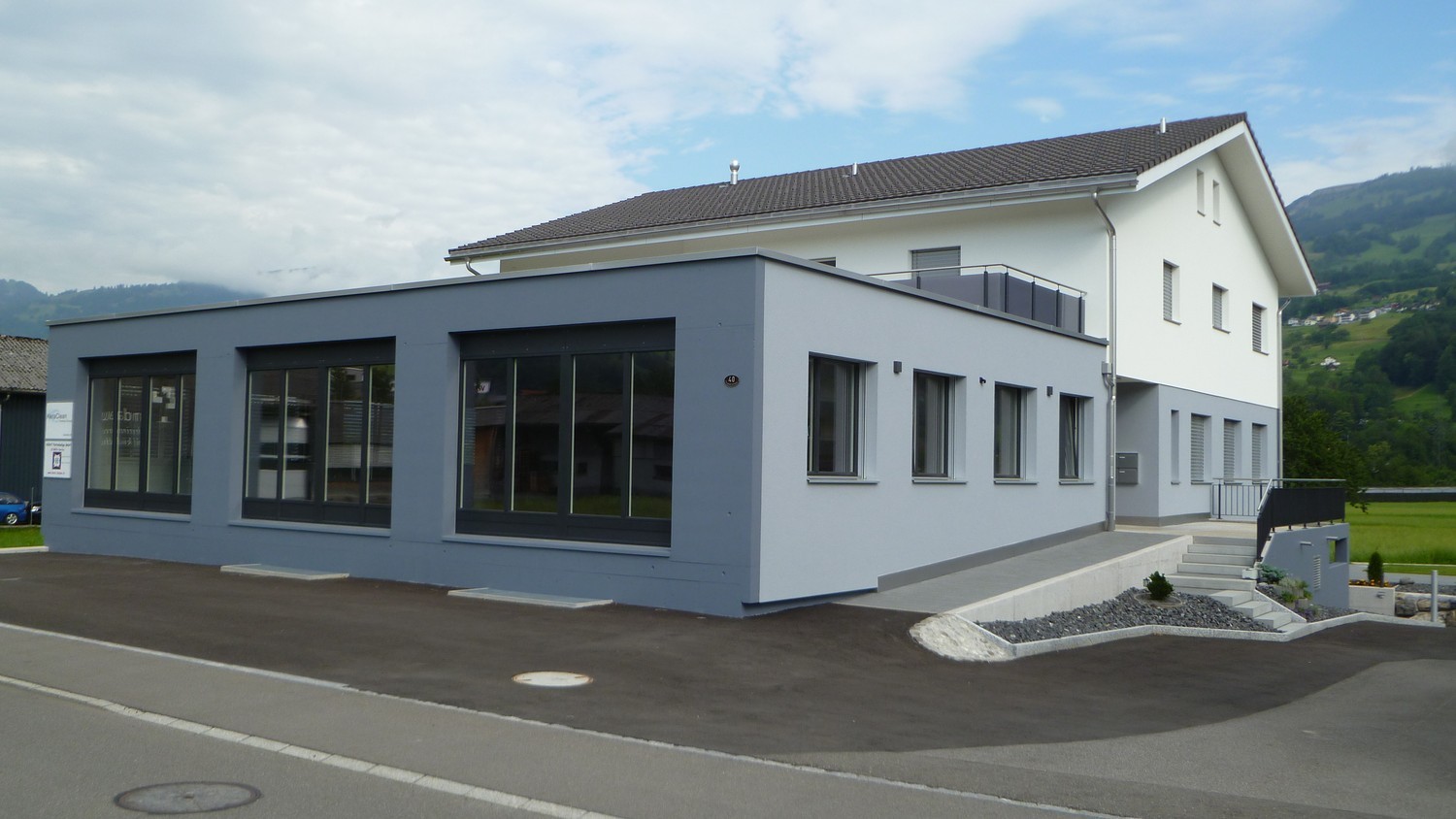 50-150m² commercial, photo 3 sur 6