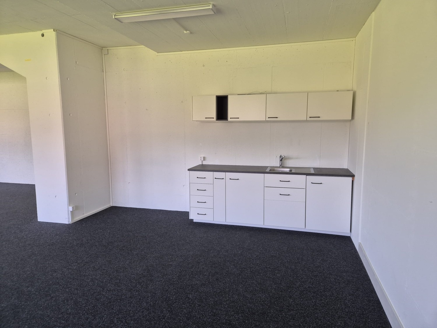 50-150m² commercial, photo 6 sur 6