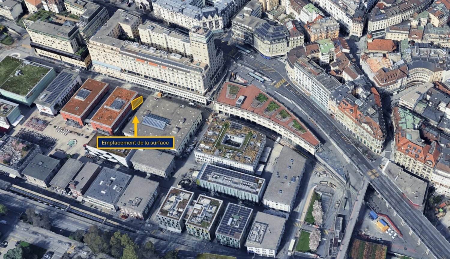 150m² shop
