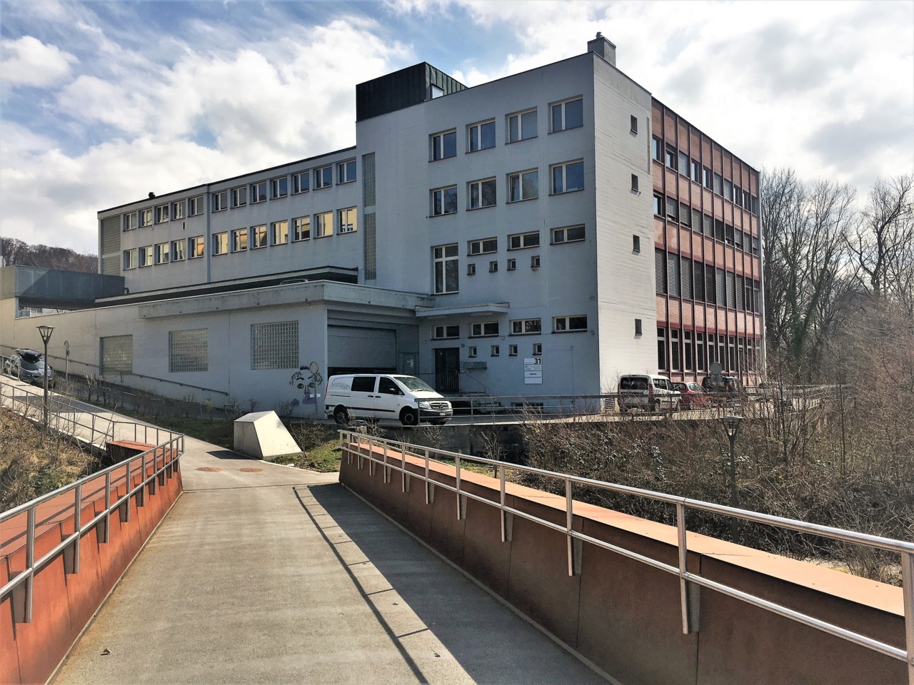 24m² office, photo 1 sur 4