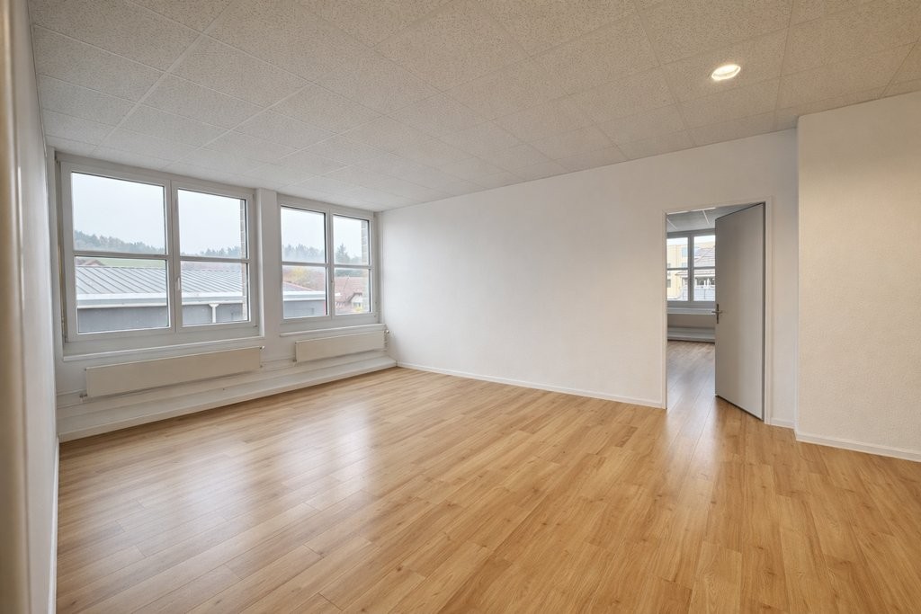 164m² commercial, photo 2 sur 10