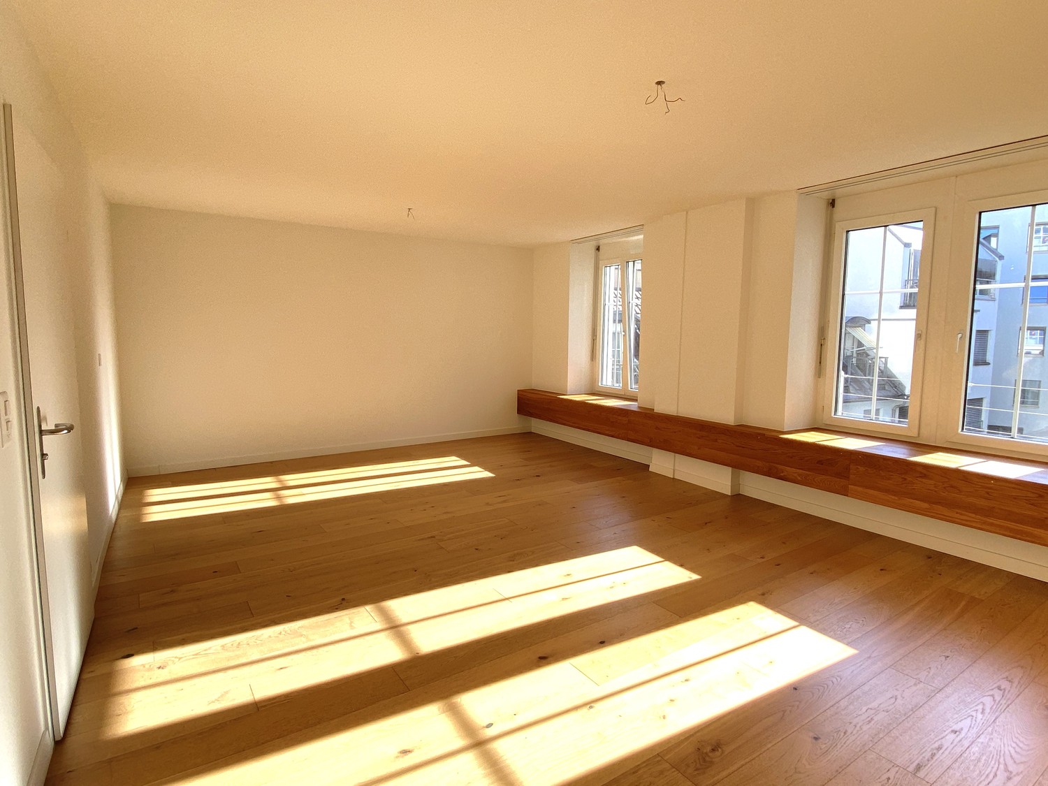 30m² commercial