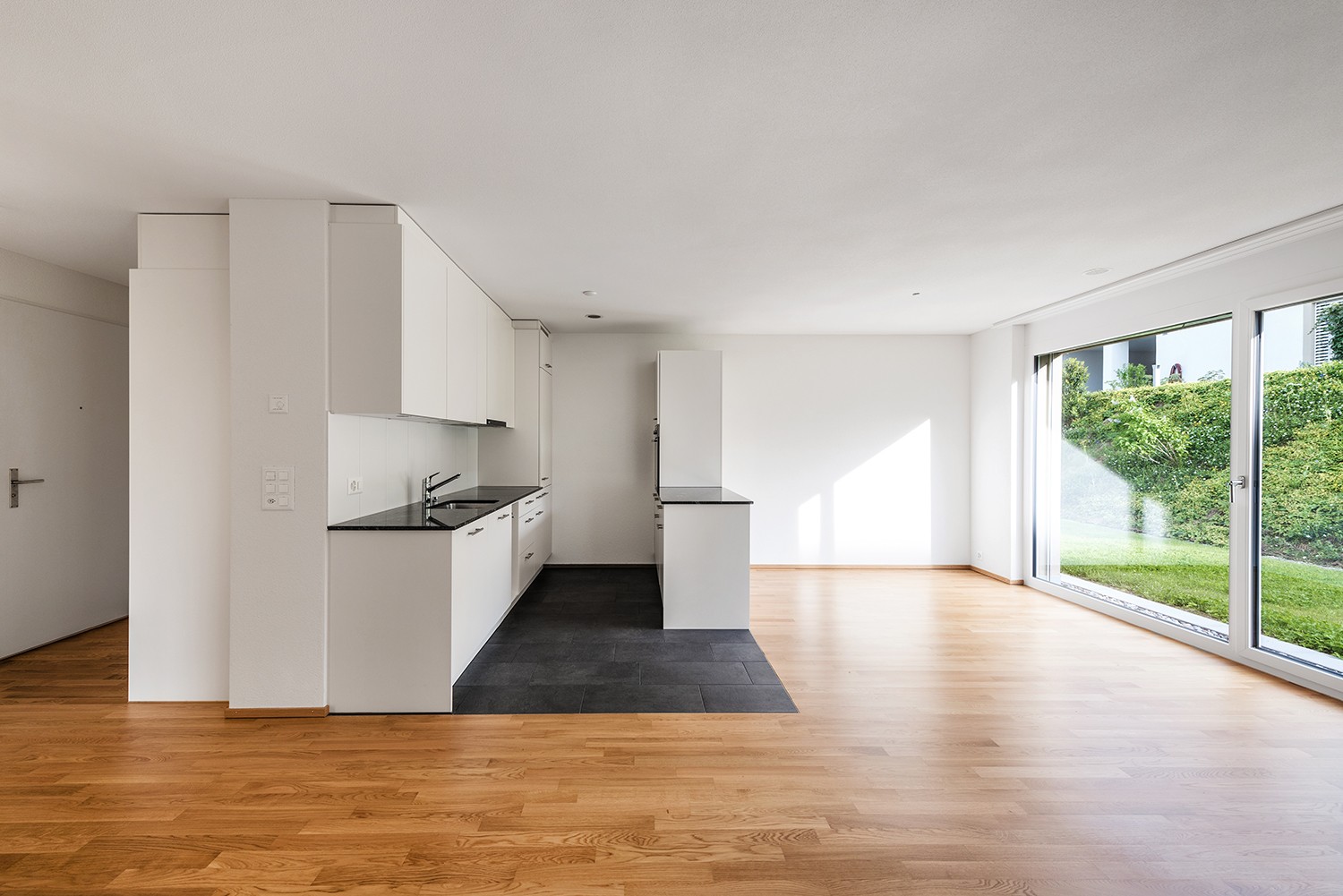 Appartement en attique de 2 ½ pièces, photo 2 sur 6