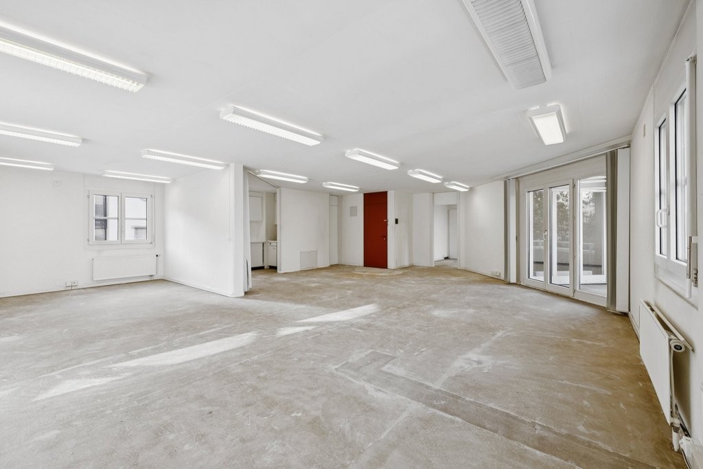 103m² office