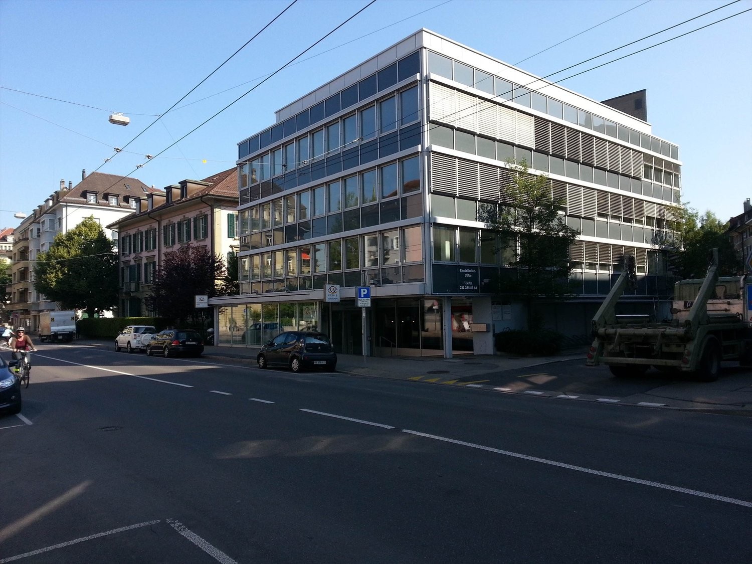850m² commercial, photo 1 sur 10