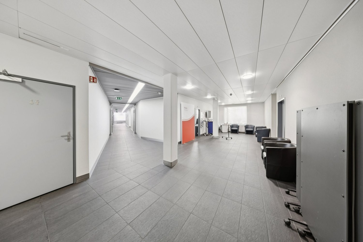850m² commercial, photo 8 sur 10