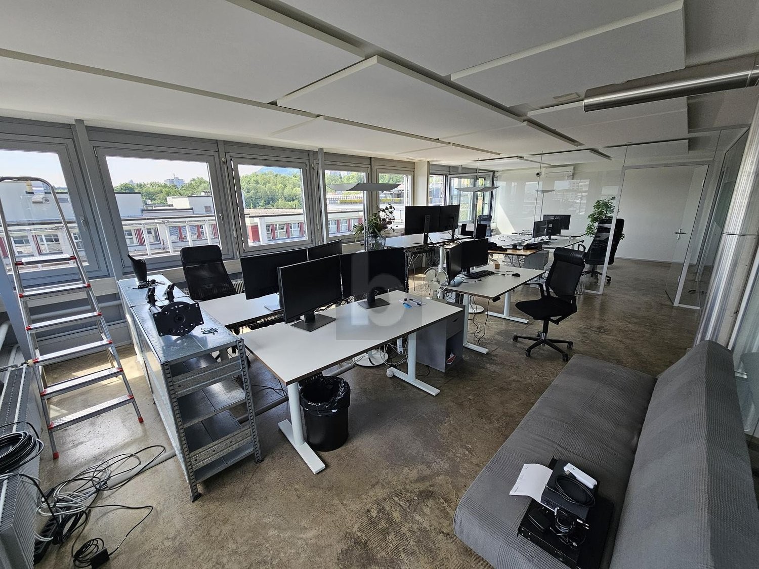 322m² bureau