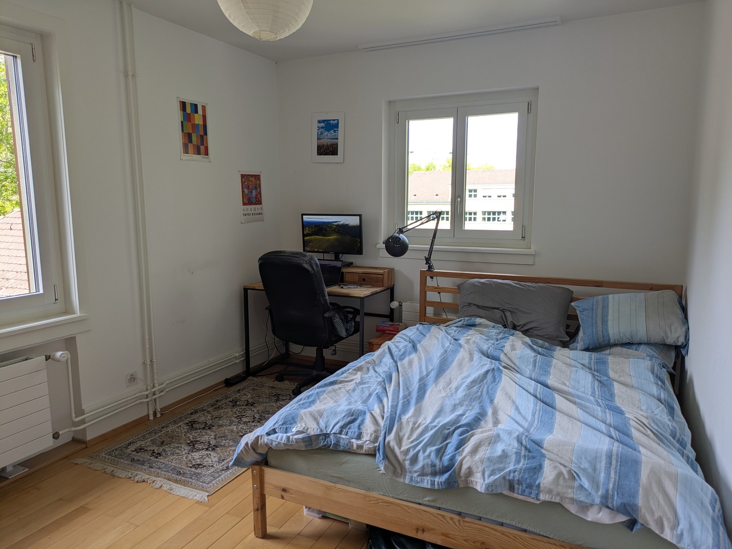 Chambre dans une colocation

Nous recherchons un(e) colocataire incroyable pour reprendre une chambre dans notre appartement de deux personnes d'octobre à février (certaine flexibilité possible sur les dates). L'appartement est meublé (option pour que la chambre soit entièrement meublée ou non meubl