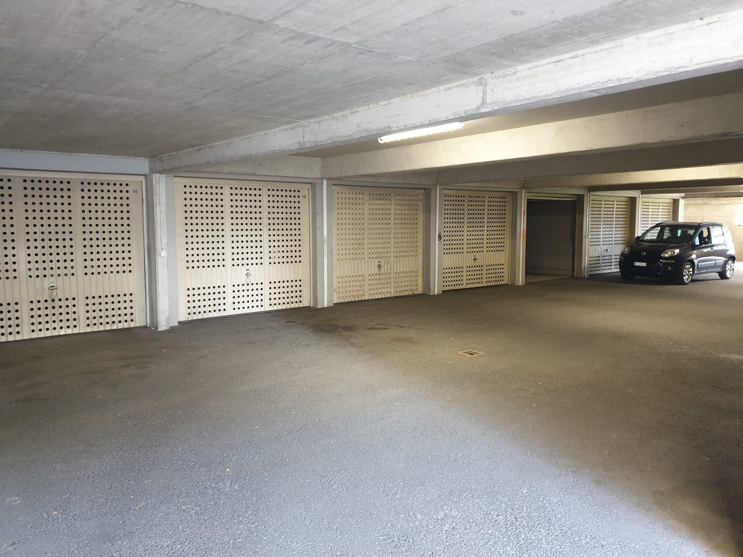 Underground slot, photo 1 sur 3