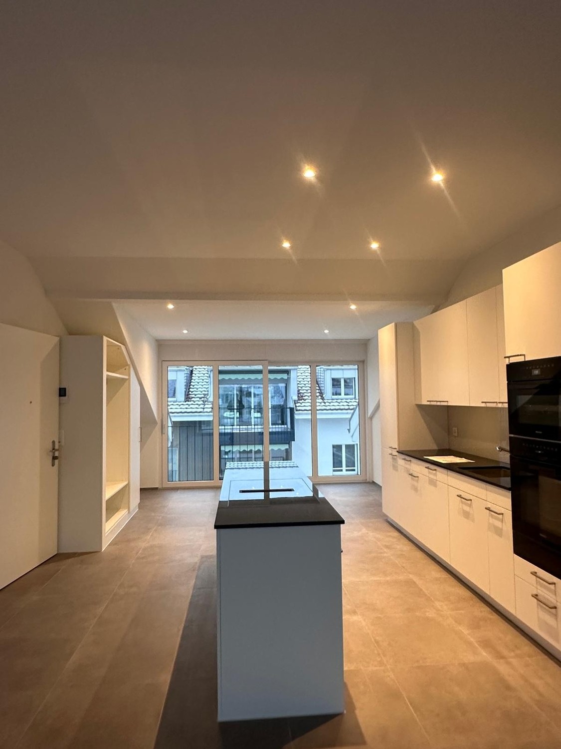 Appartement en attique de 3 ½ pièces, photo 1 sur 8