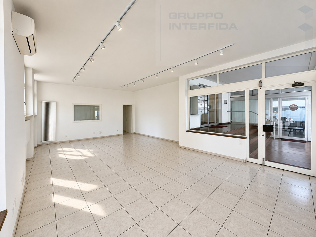 Commerce de 90m², photo 2 sur 5