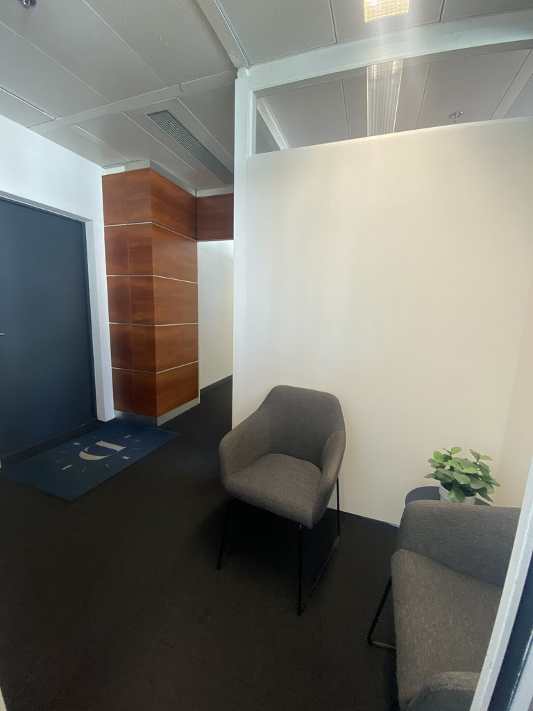 258m² office, photo 2 sur 4