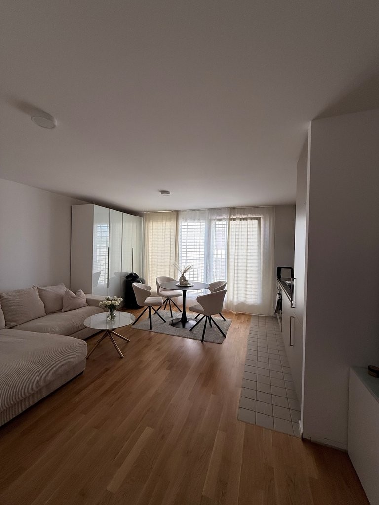 2 room studio, photo 2 sur 4