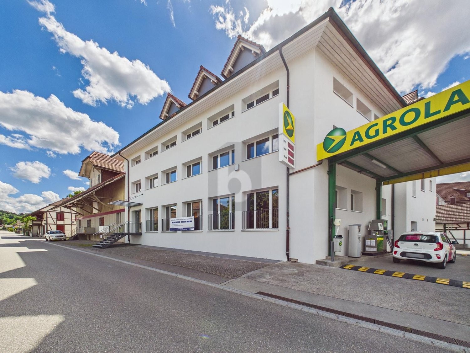 197m² office