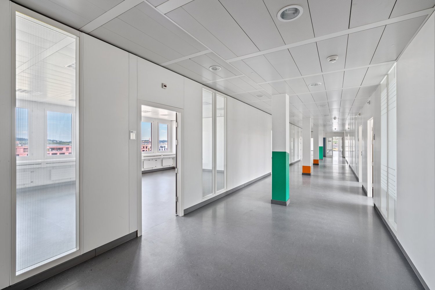 300m² bureau, photo 2 sur 10