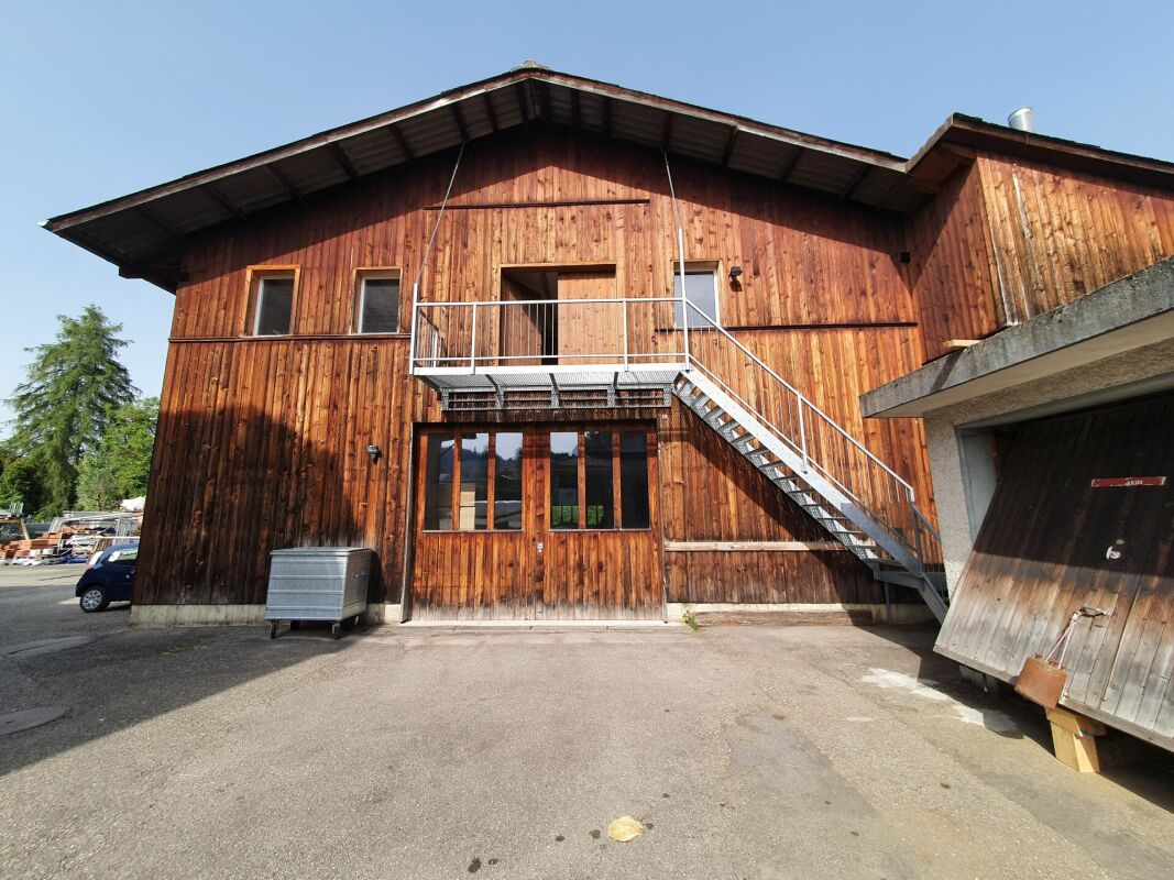 Commercial, photo 1 sur 4