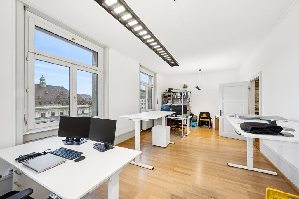 Bureaux de 298m², photo 4 sur 10