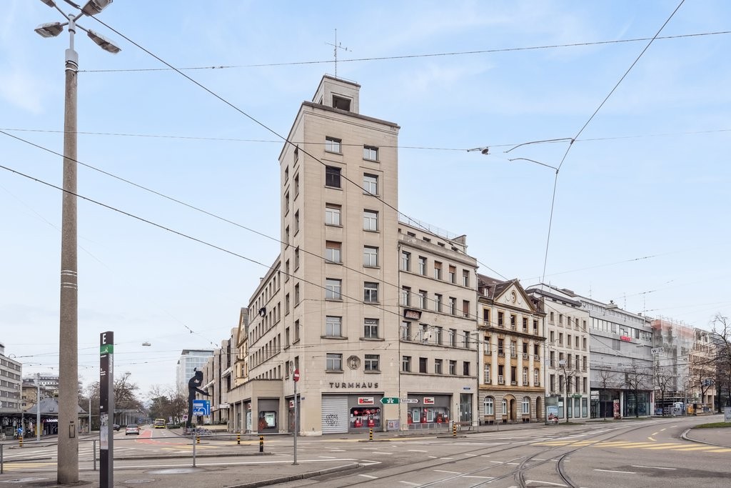 Bureaux de 298m², photo 1 sur 10