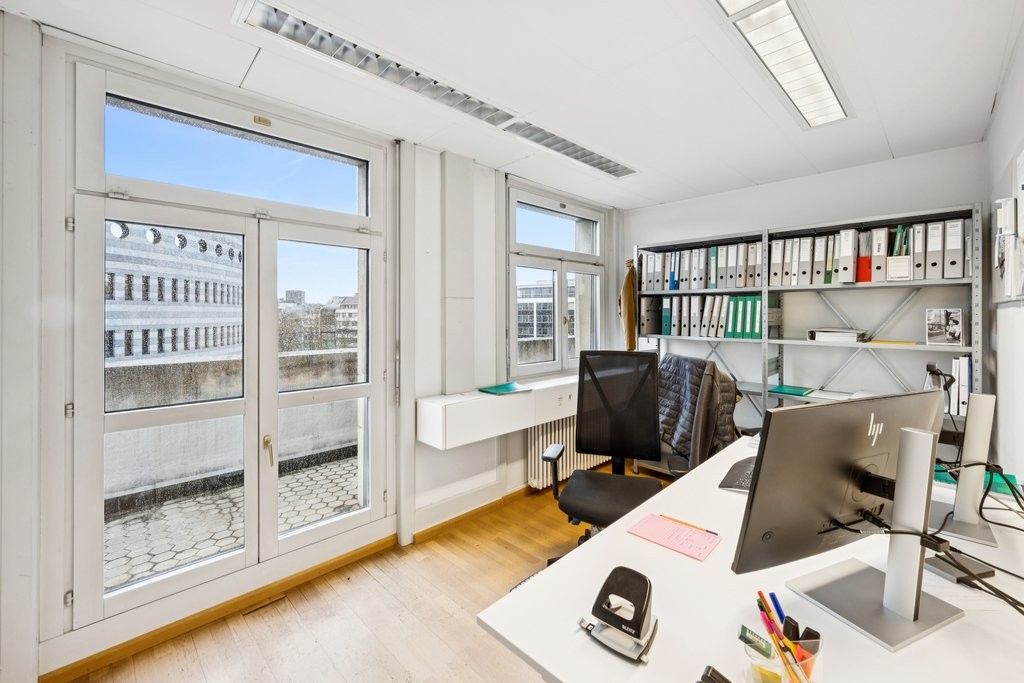 Bureaux de 298m², photo 3 sur 10