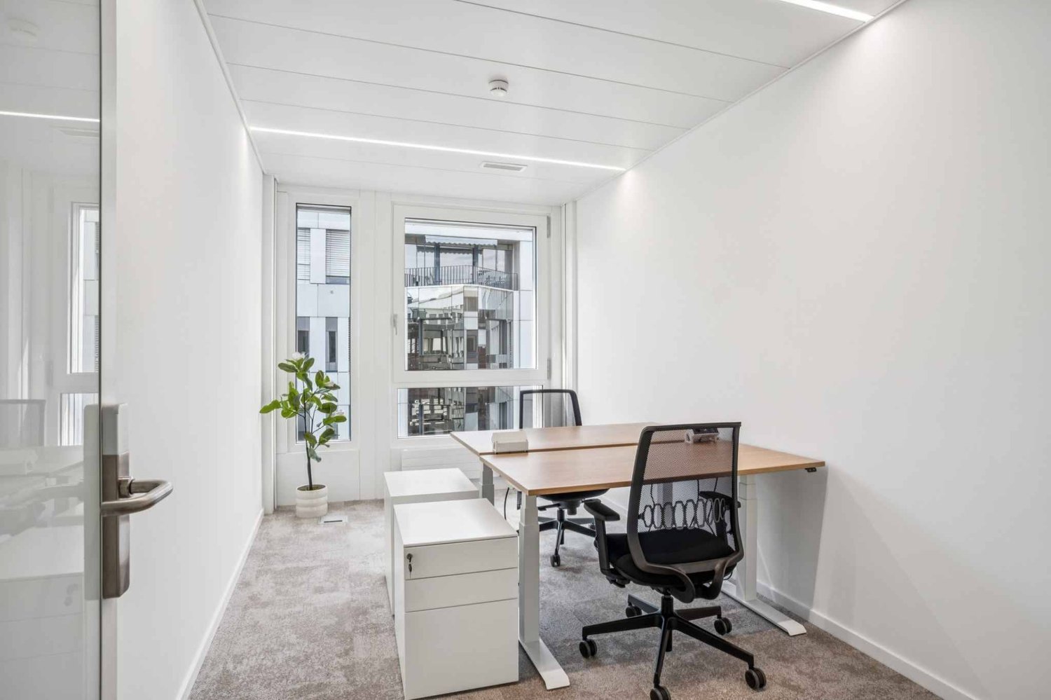 13m² office, photo 2 sur 6