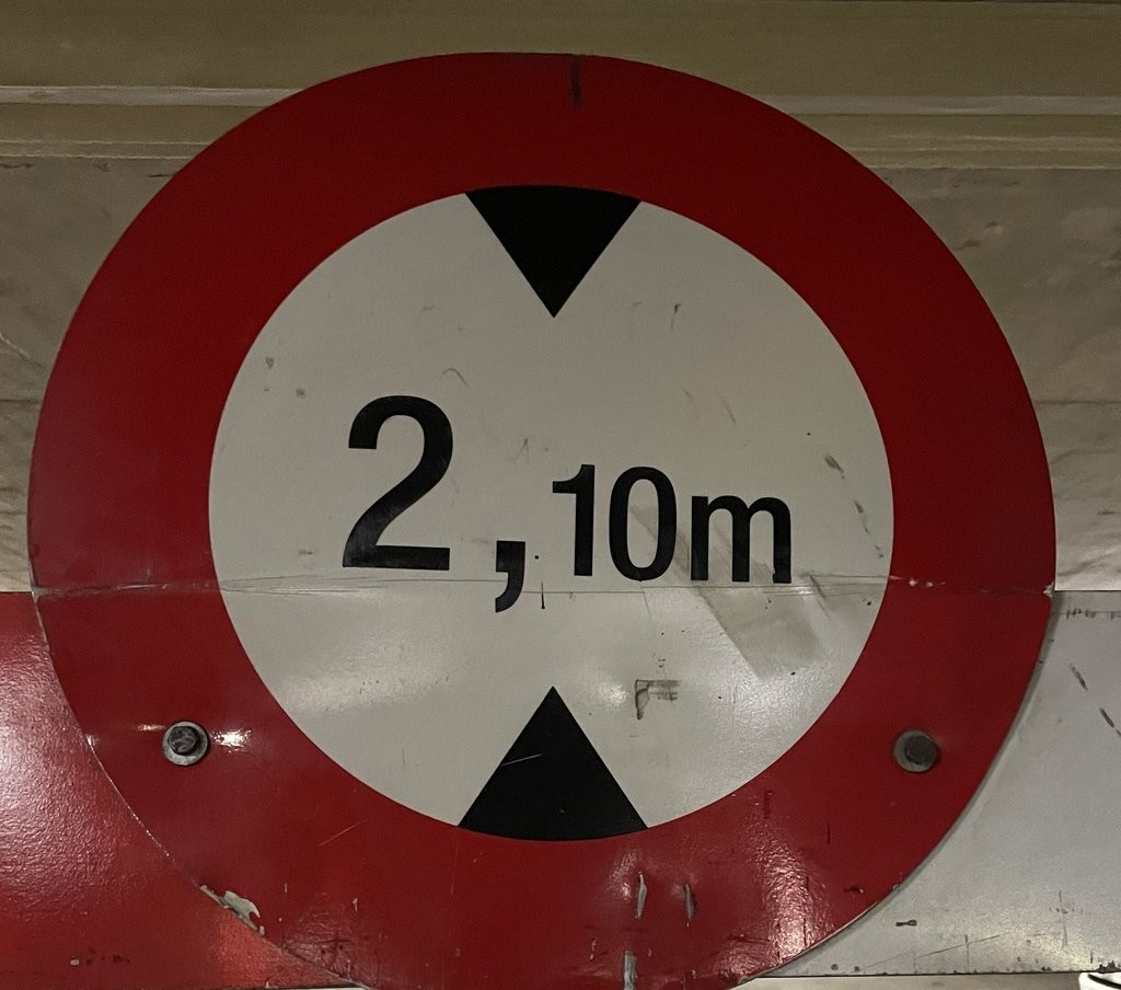 Place de parc souterrain

À partir du 1er février 2027 ou selon convenance, nous louons une place de parc en garage couvert à la Werkstrasse à Chur.

Nous nous réjouissons de votre prise de contact.