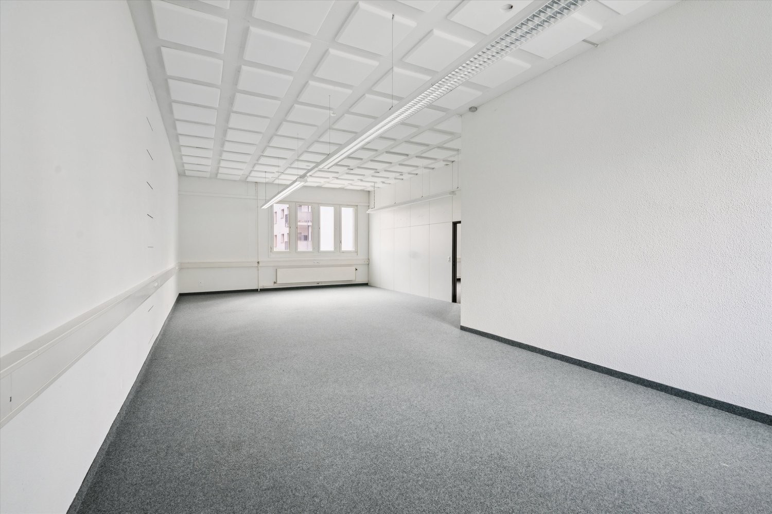 293m² commercial, photo 6 sur 10