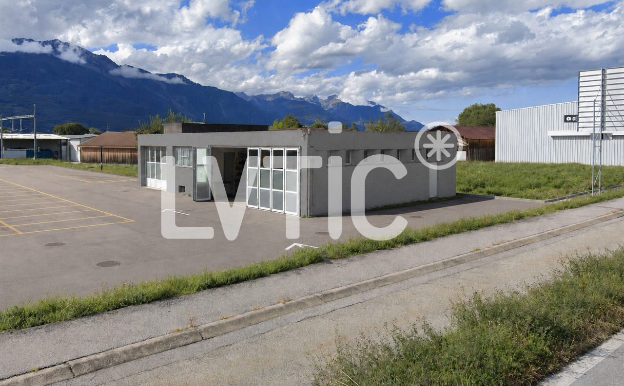 305m² industrial object