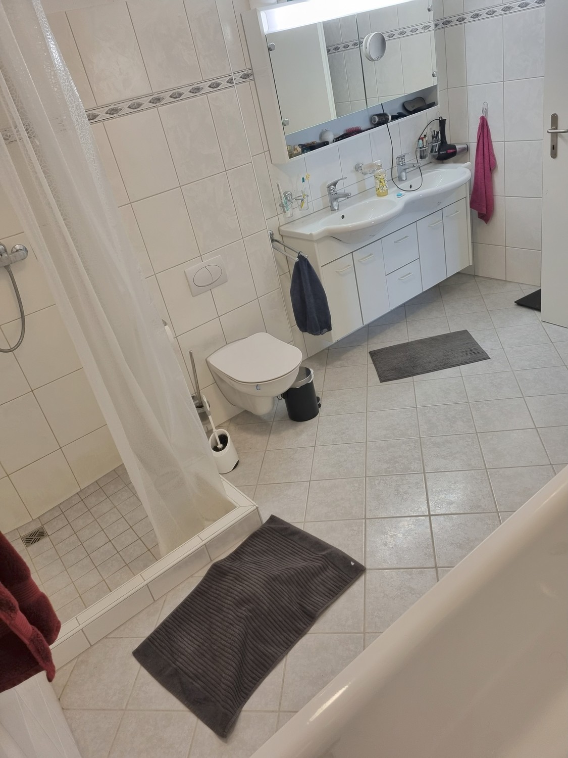 Appartement de 3 ½ pièces

Commerces ainsi que gare/station de bus à proximité immédiate