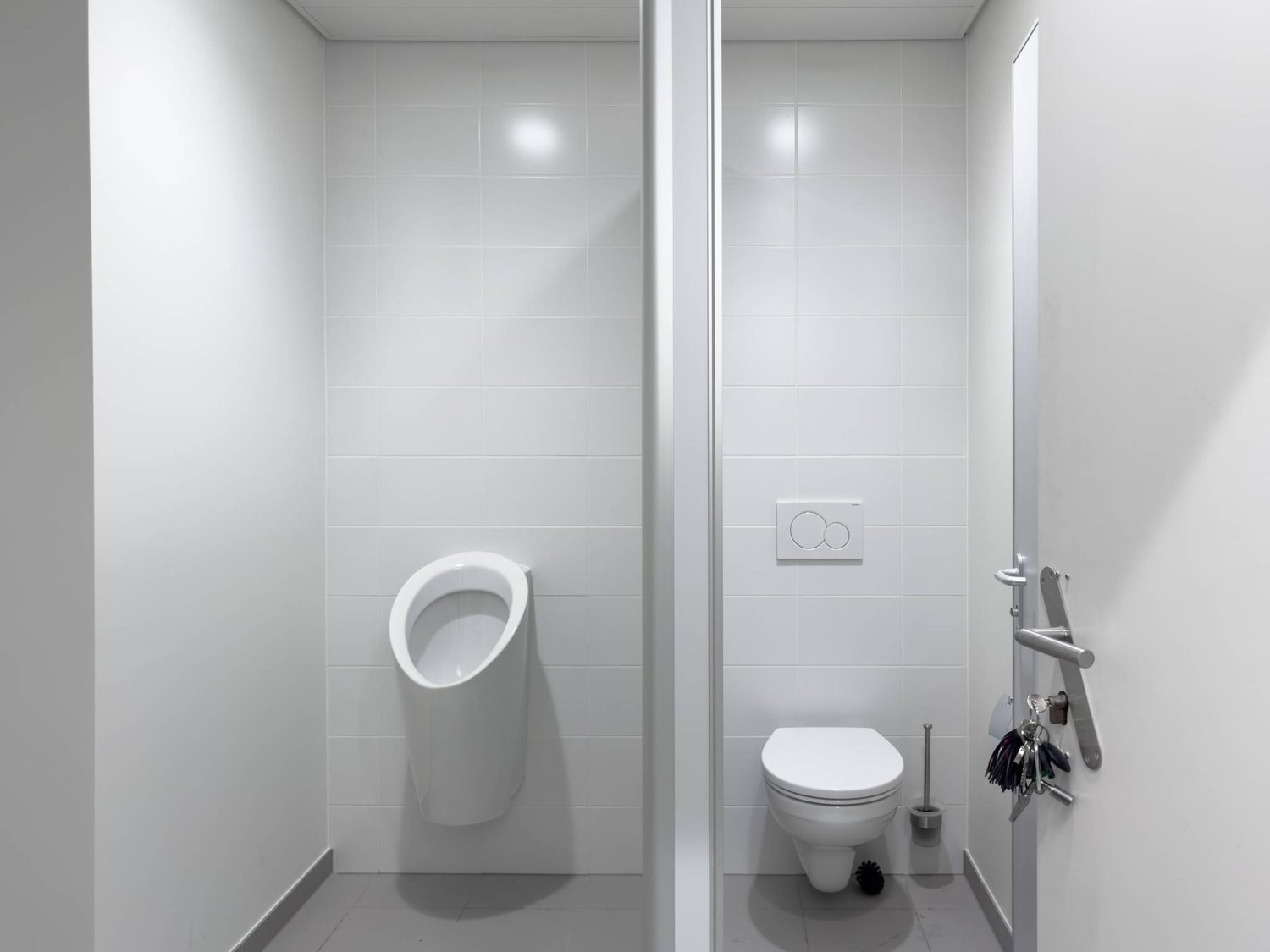150m² commercial, photo 3 sur 8