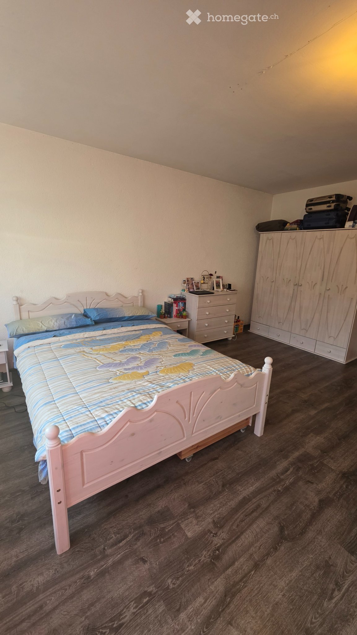 Belle chambre avec accès au balcon commun, à louer immédiatement, à une dame., photo 2 sur 3