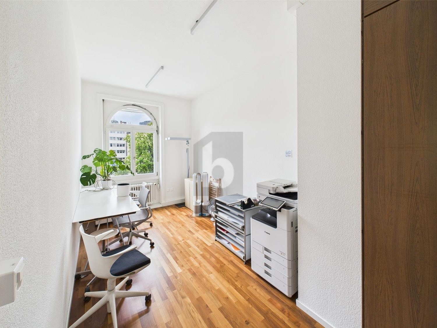 Bureau de 138m², photo 4 sur 4