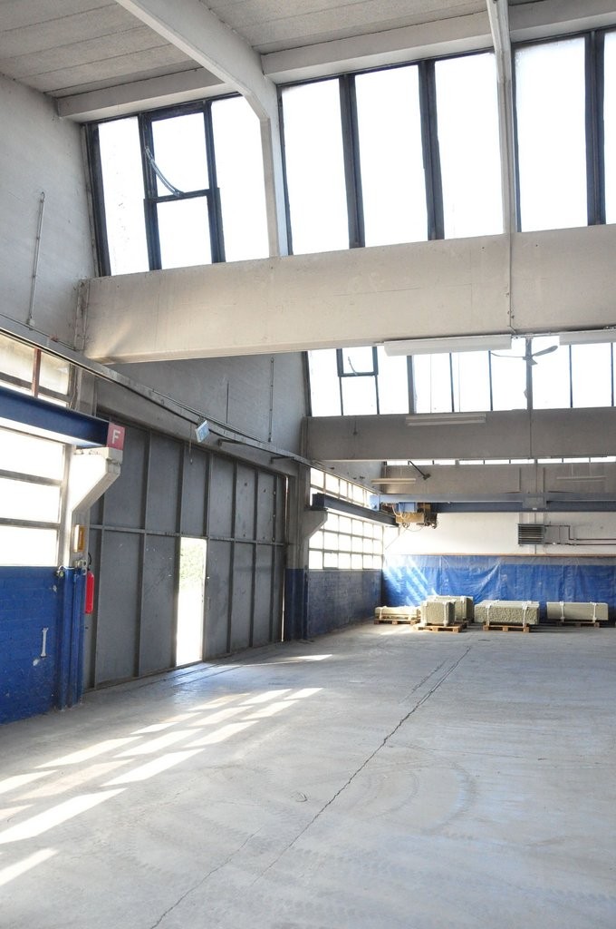 1100m² commercial, photo 3 sur 6