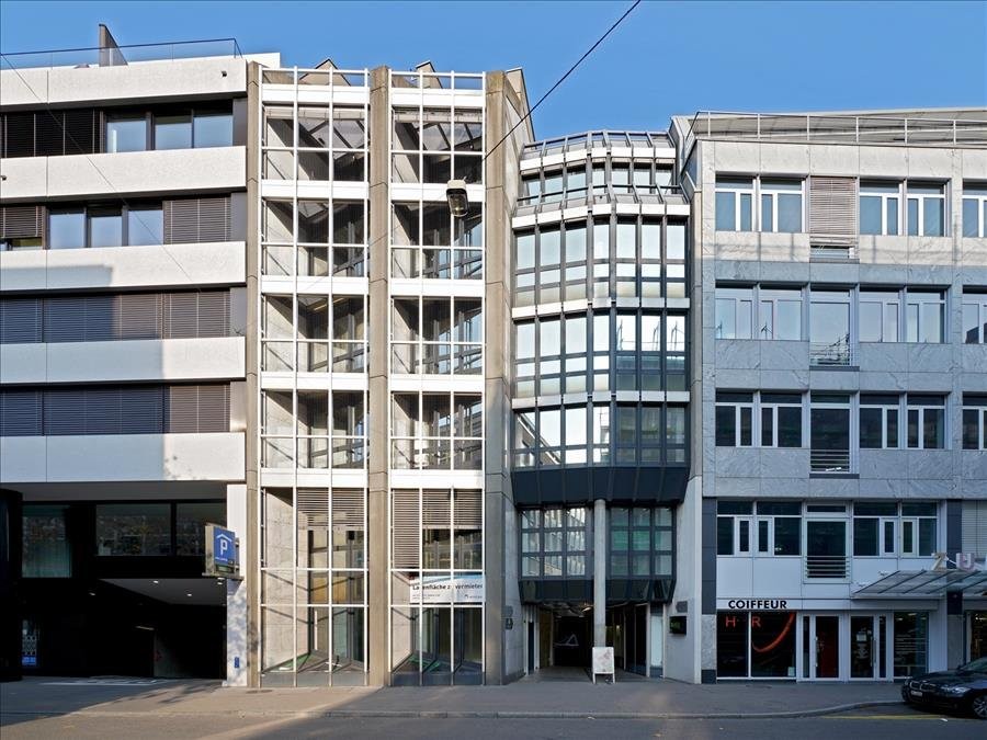 91m² shop, photo 1 sur 8