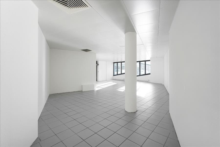 91m² shop, photo 7 sur 8