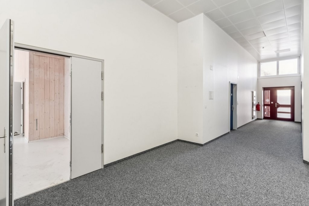 191m² commercial, photo 3 sur 6