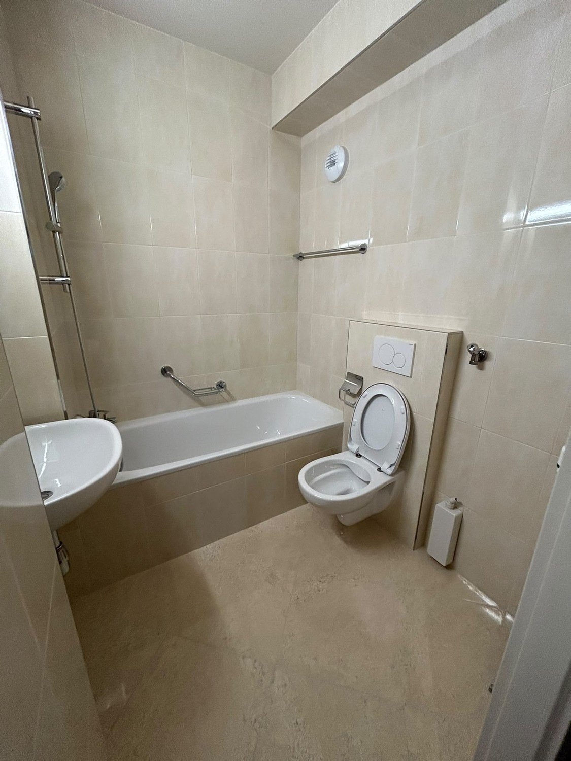 Appartement de 3 pièces, photo 3 sur 9