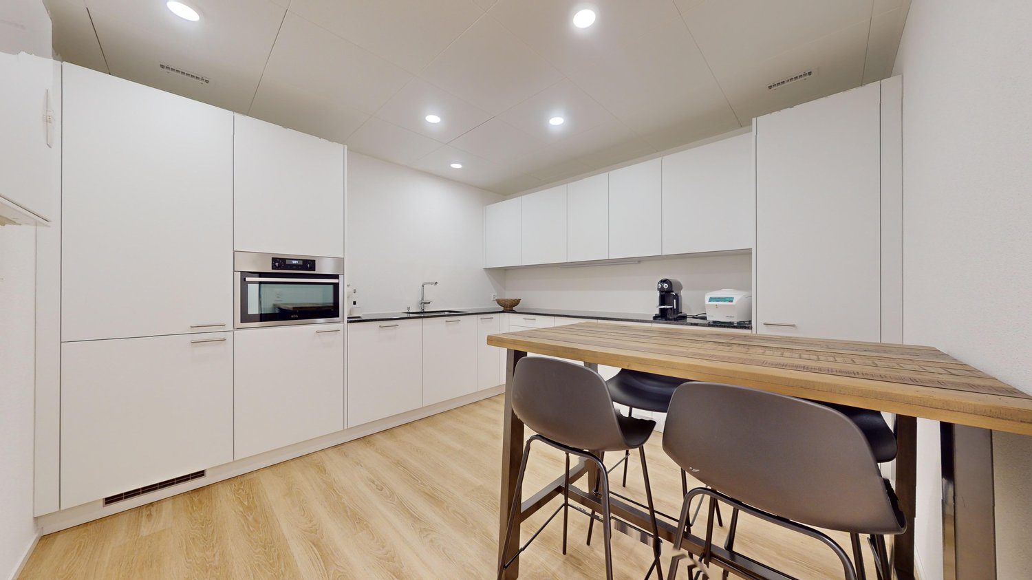 83m² bureau